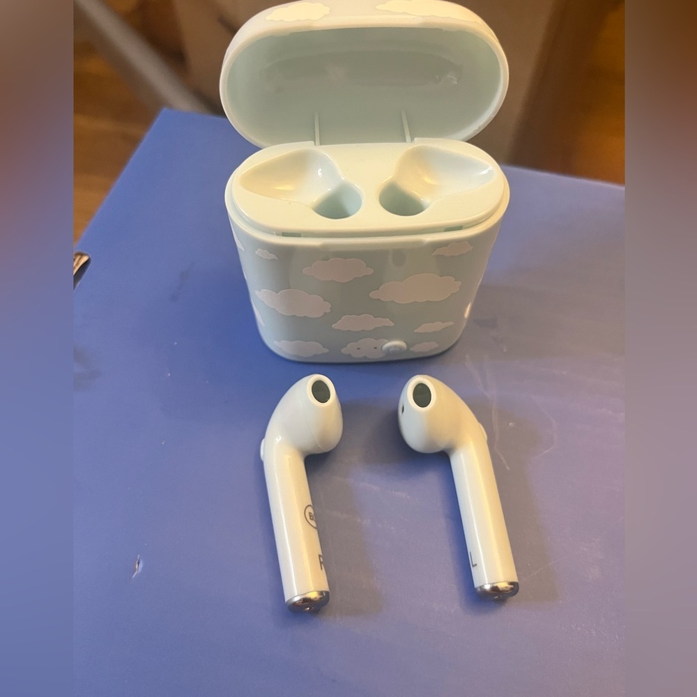 Wireless earbuds - Picture 4 of 8